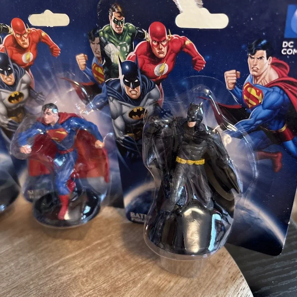 4 DC Comics Superman-Batman-Joker-Green lantern 2.5